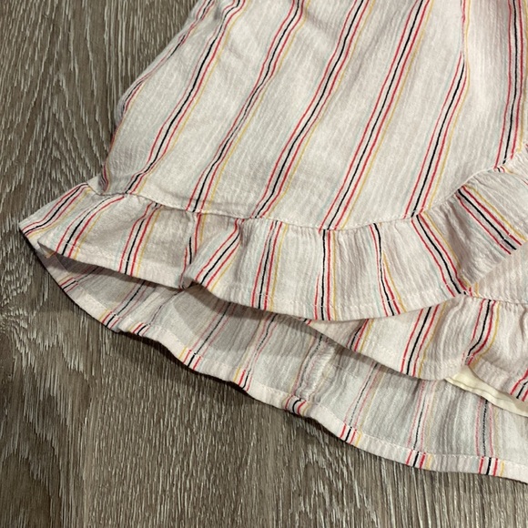2/30 Ardene white striped skirt - Picture 2 of 3
